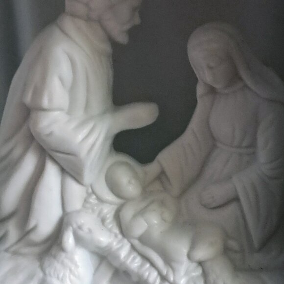 Porcelain Christmas Nativity Lamp Winter Silhouette Light - Picture 4 of 10